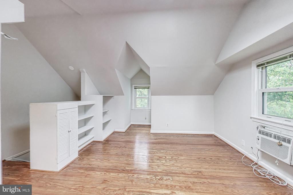 4611 Powder Mill Rd