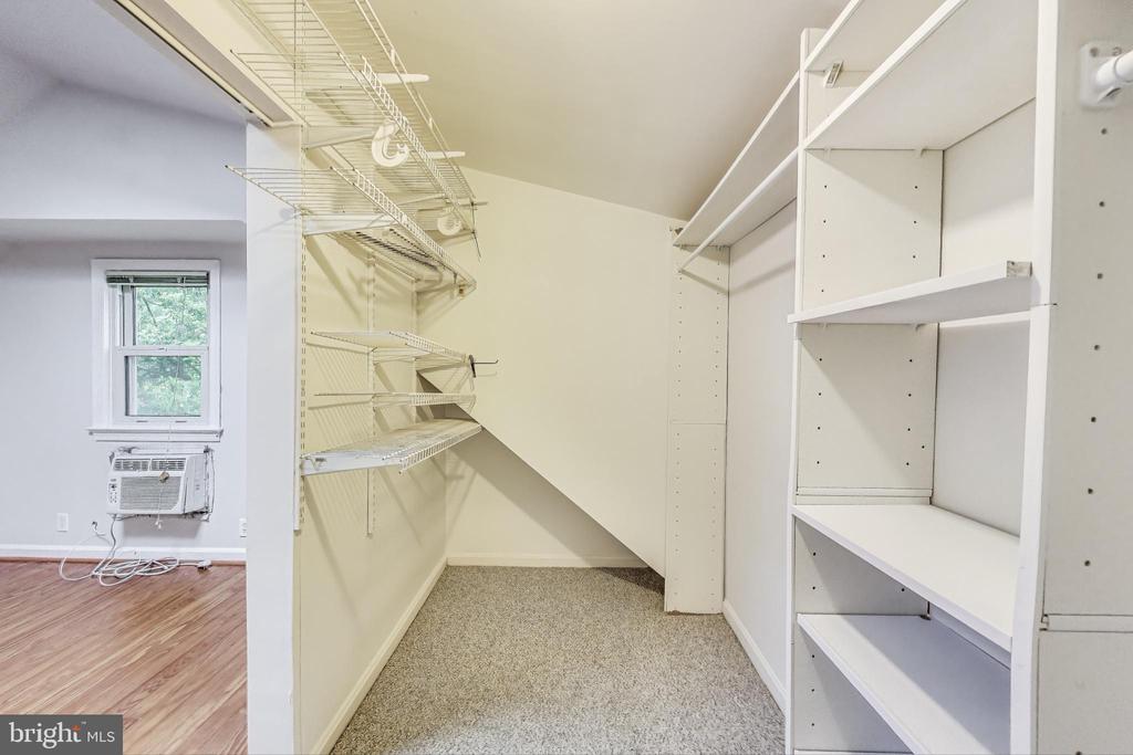 4611 Powder Mill Rd