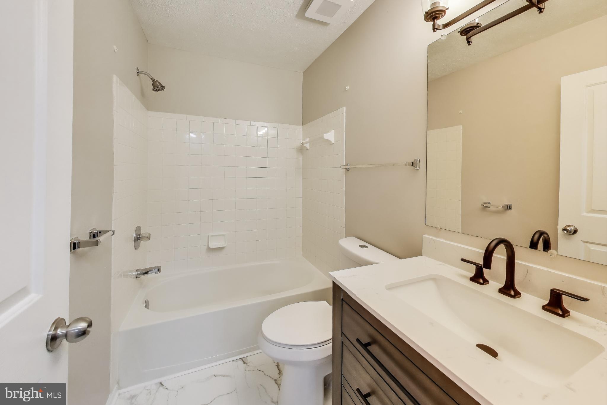 3608 Willow Ridge Ct