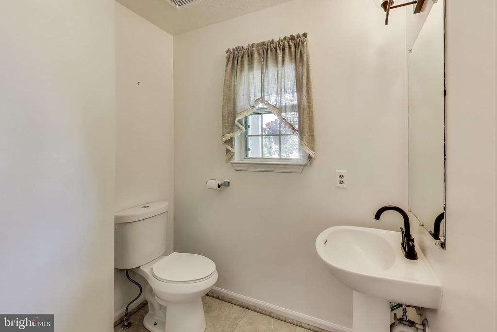 3608 Willow Ridge Ct