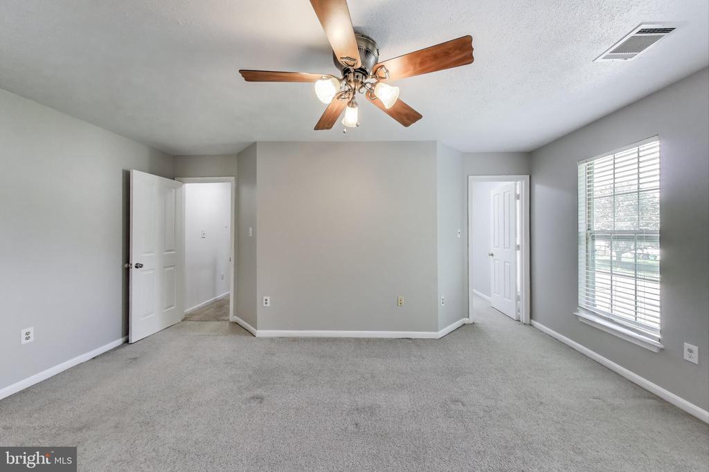 3608 Willow Ridge Ct