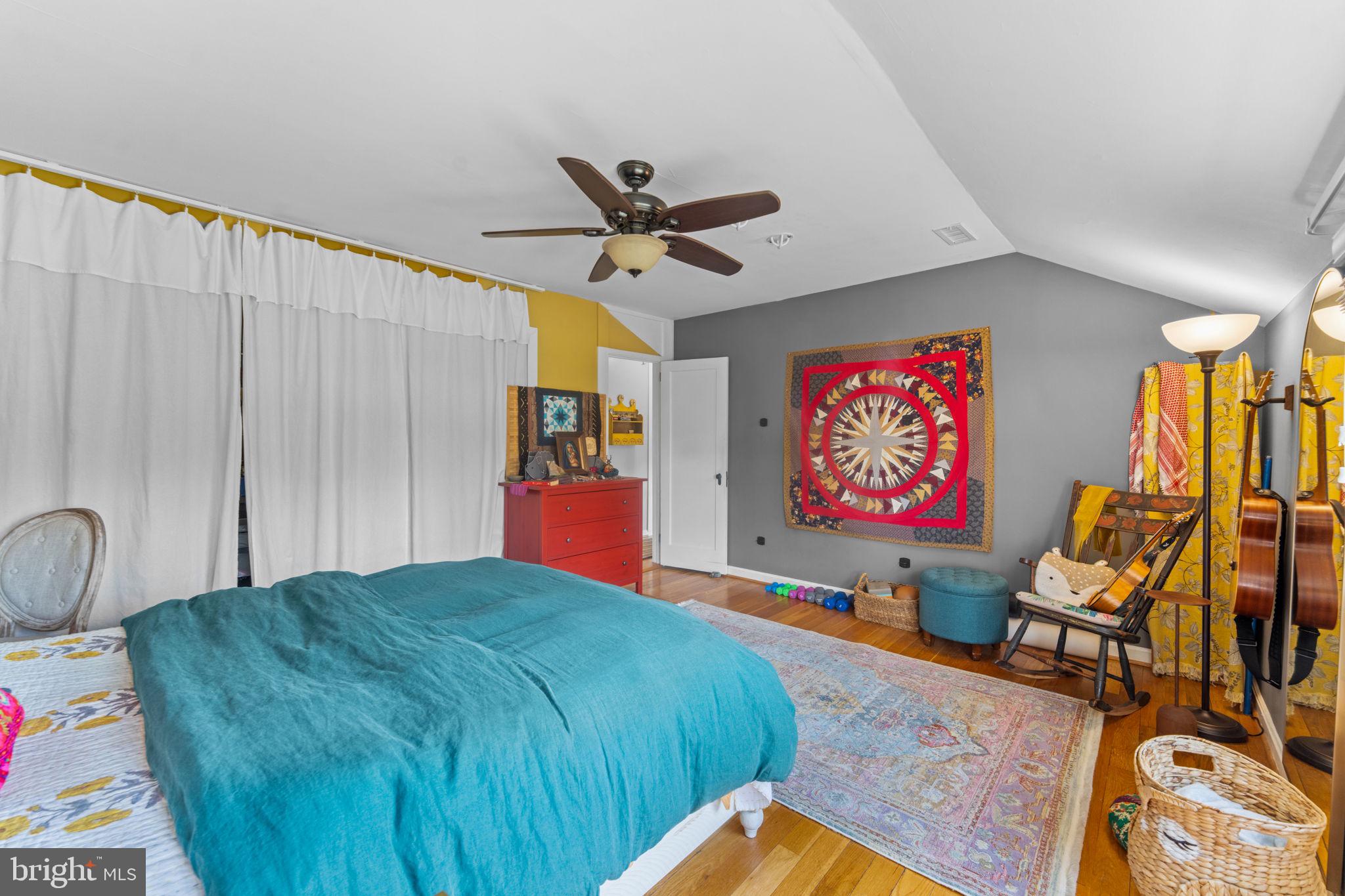 4702 LONGFELLOW STREET