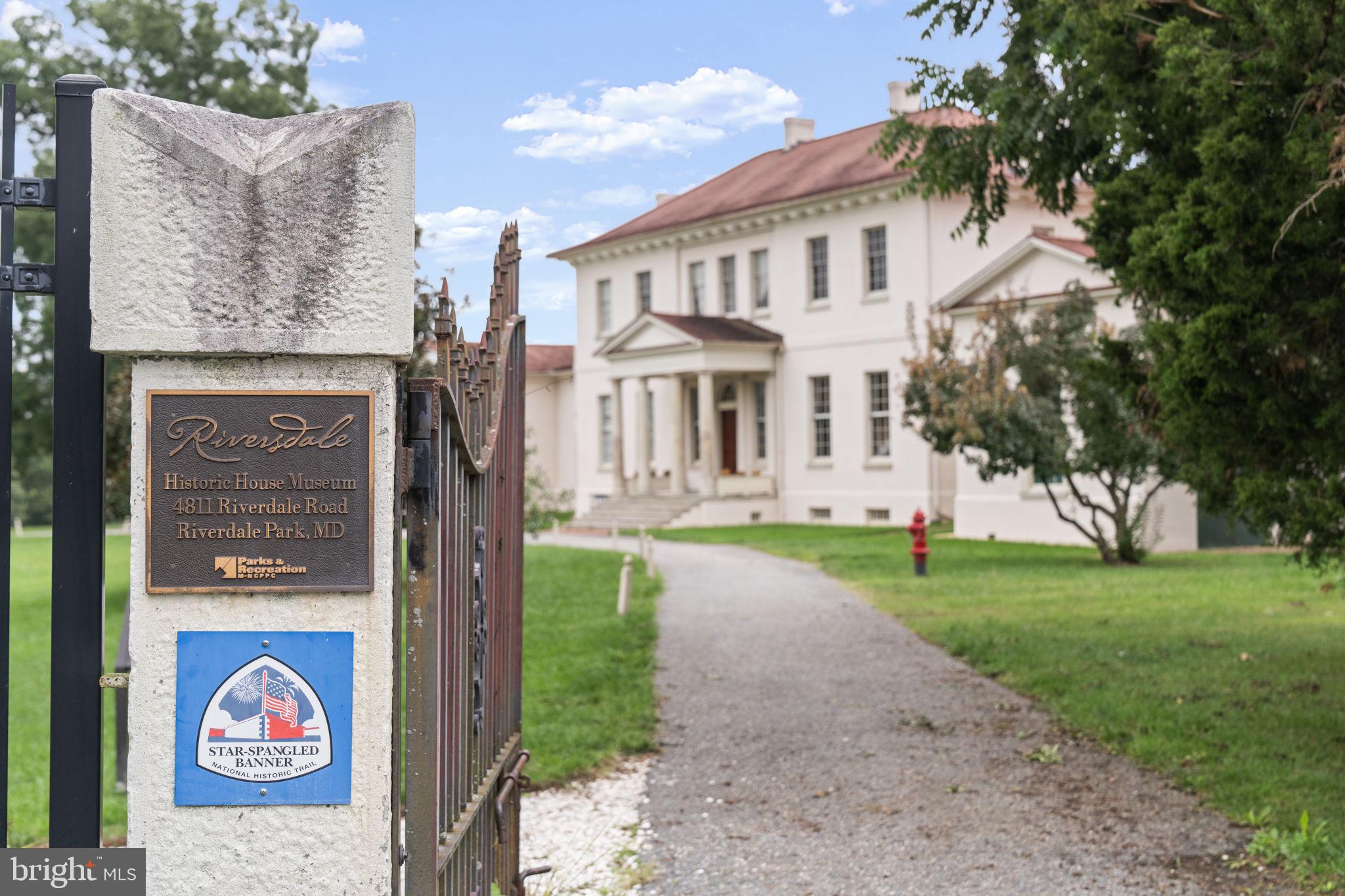 4702 LONGFELLOW STREET