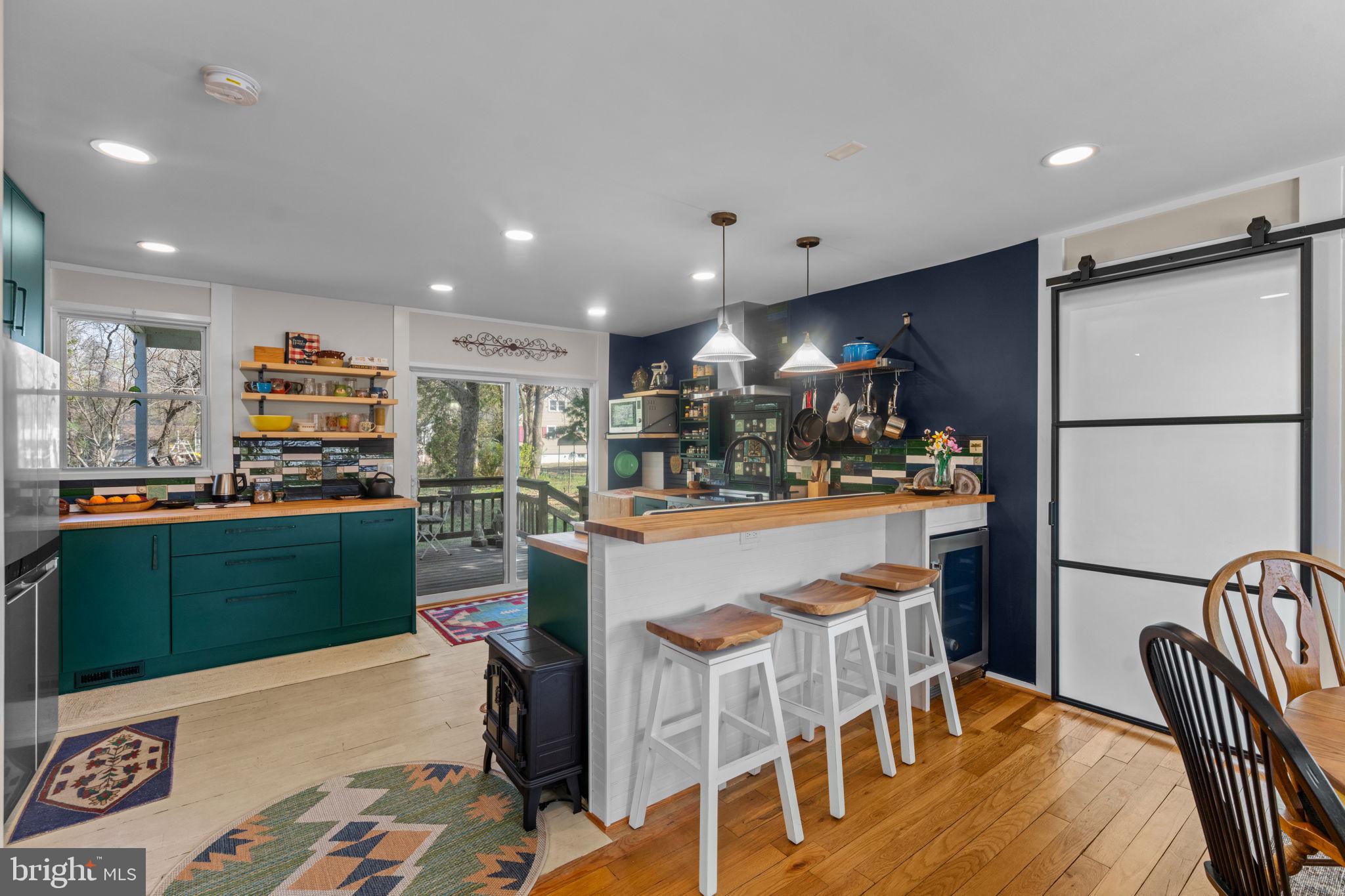 4702 LONGFELLOW STREET