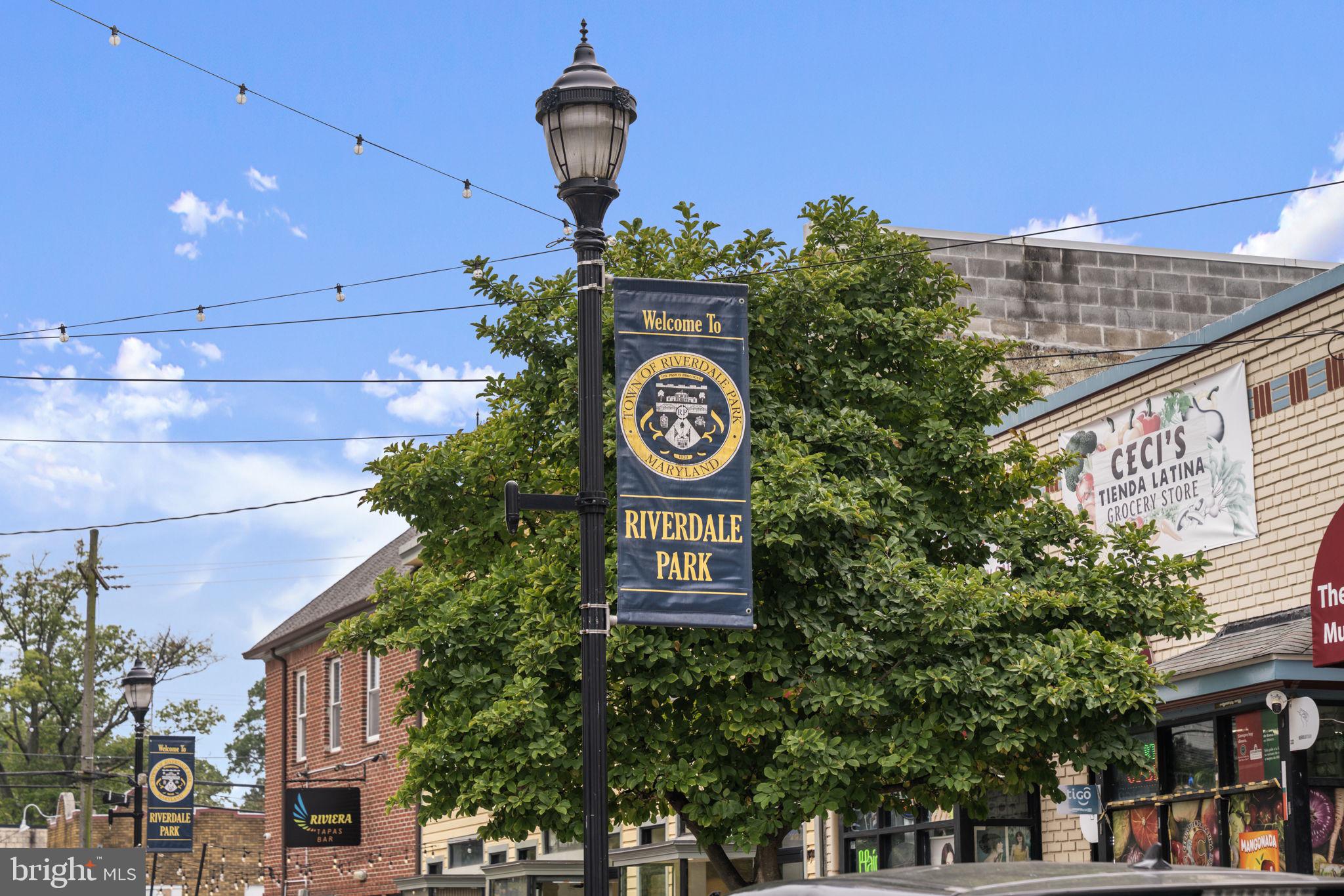 4702 LONGFELLOW STREET