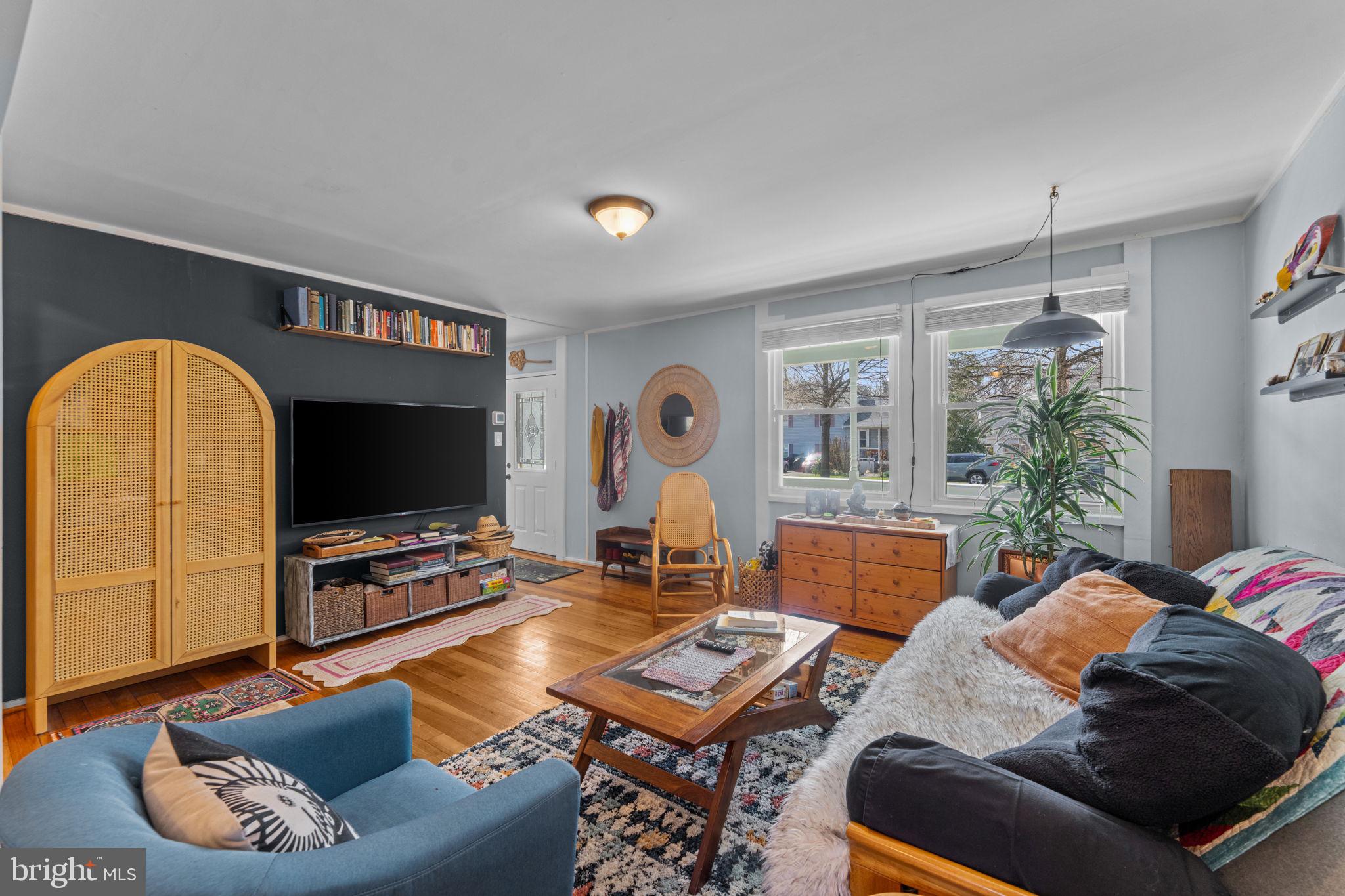 4702 LONGFELLOW STREET