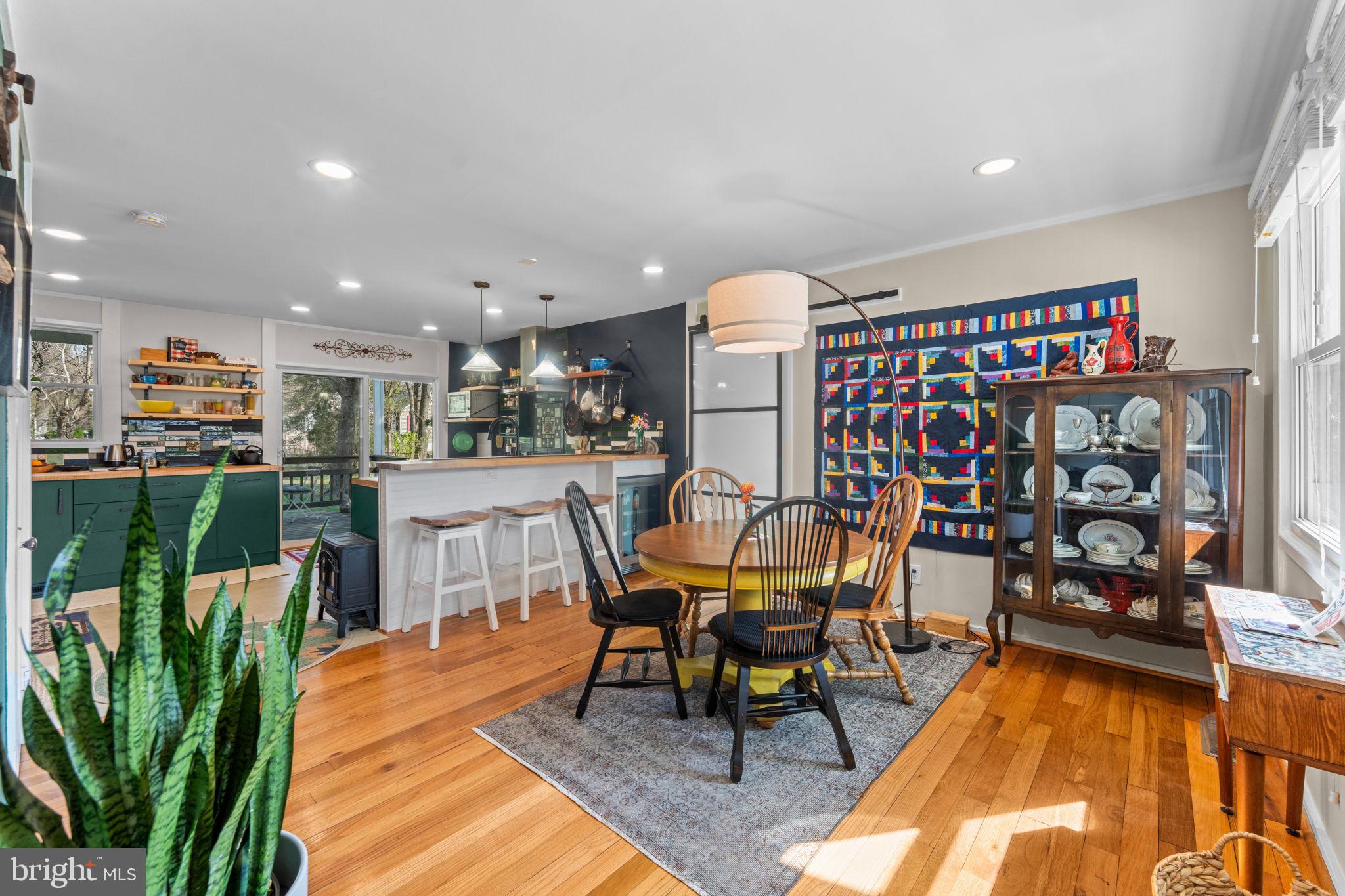 4702 LONGFELLOW STREET