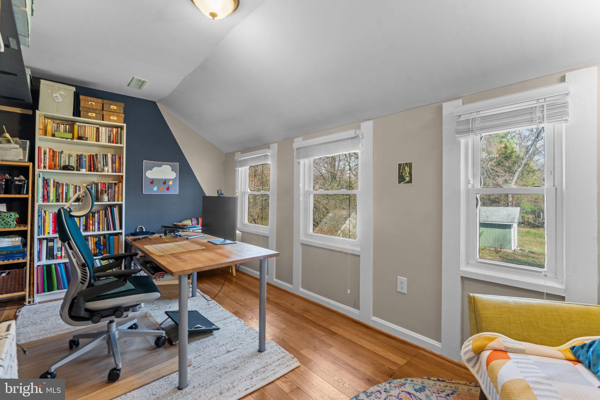 4702 LONGFELLOW STREET