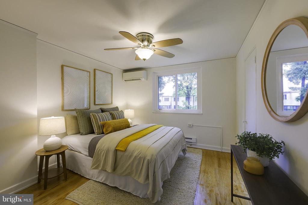 2 GARDENWAY