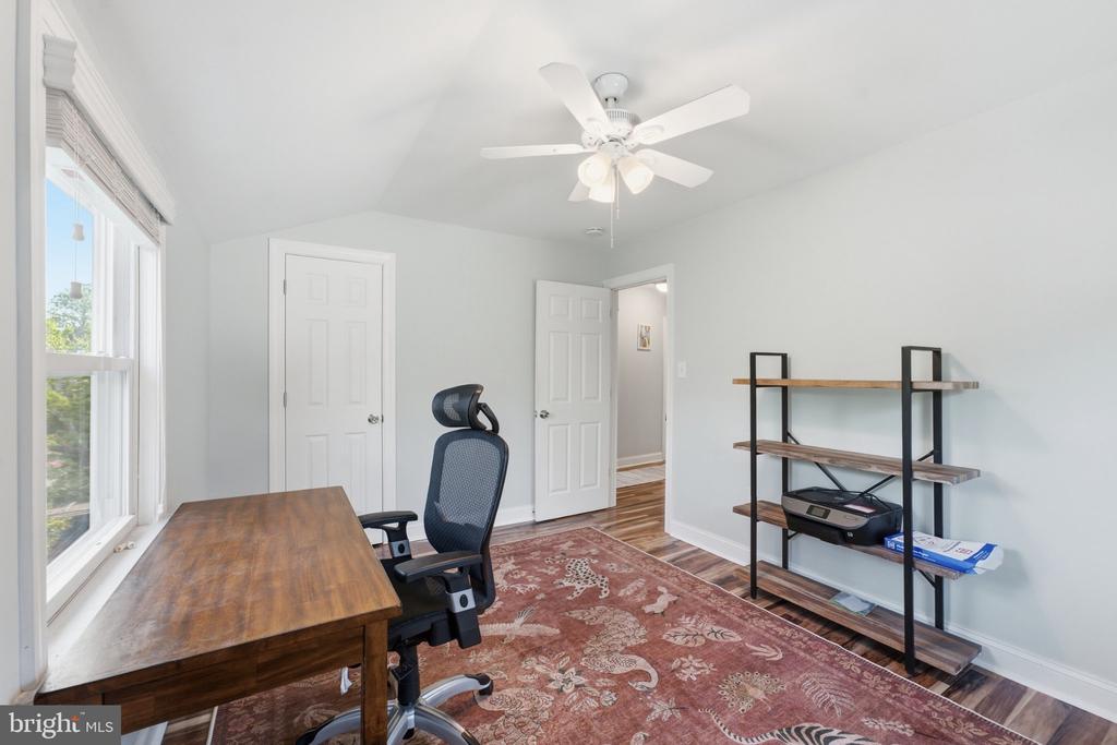 3707 WINDOM ROAD