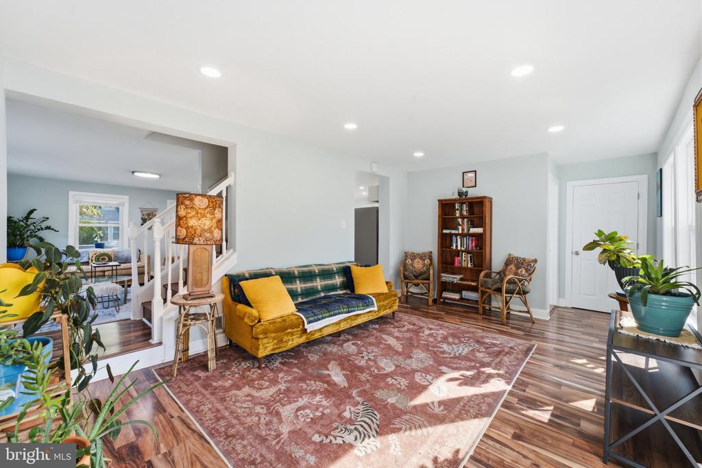 3707 WINDOM ROAD