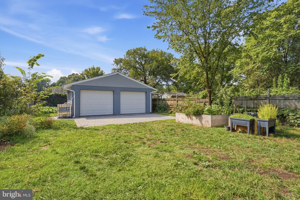 3707 WINDOM ROAD