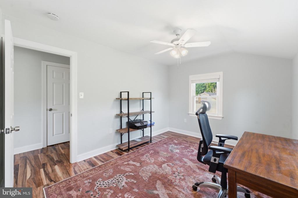 3707 WINDOM ROAD