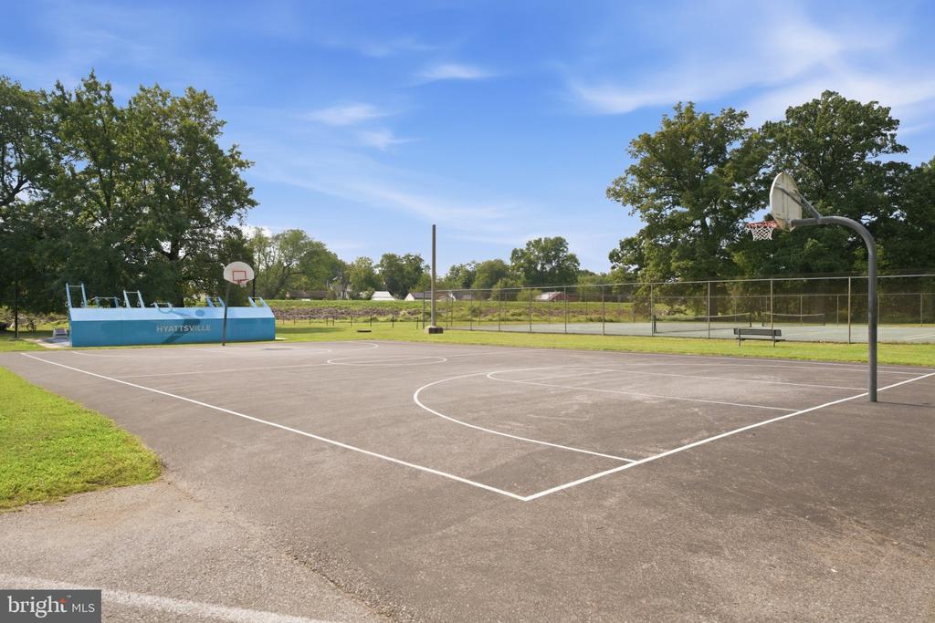 3707 WINDOM ROAD