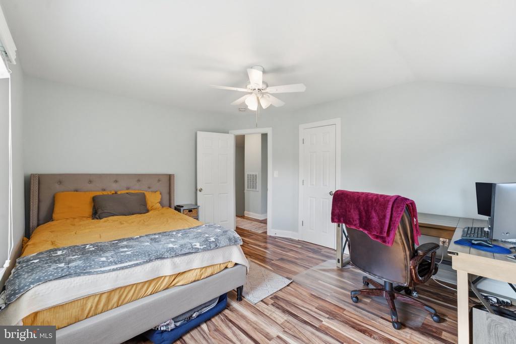 3707 WINDOM ROAD