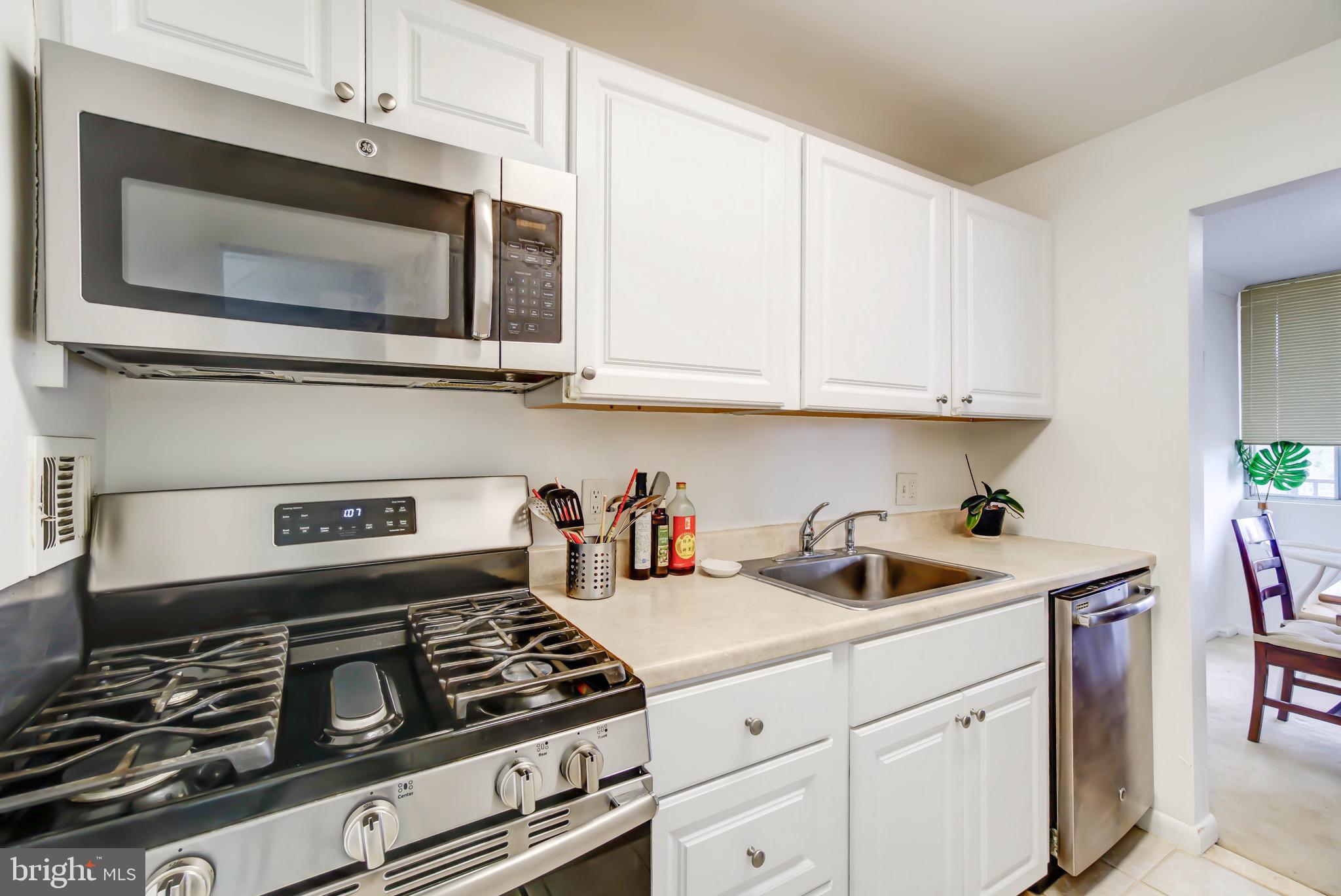 4343 Cherry Hill Rd #706