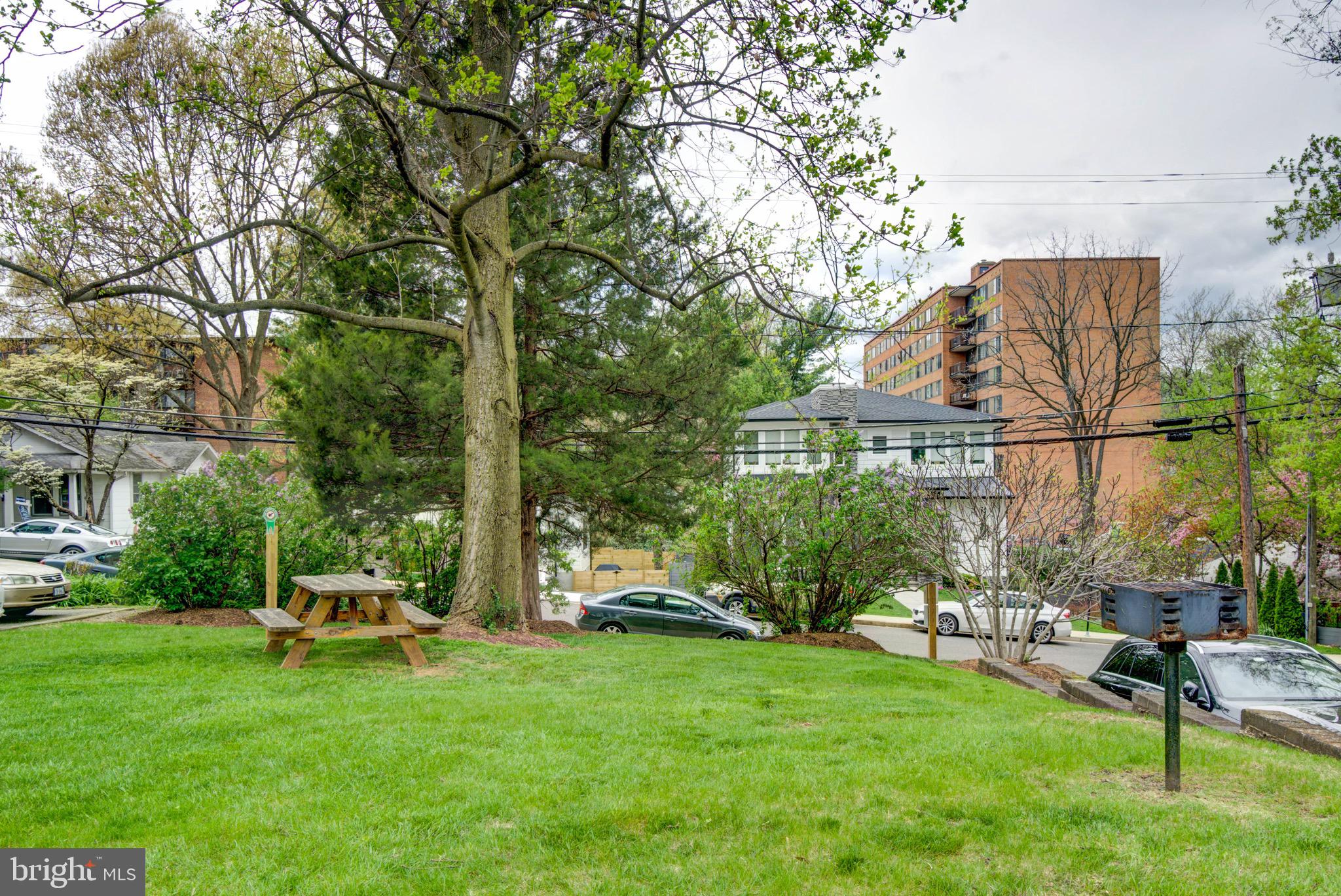 4343 Cherry Hill Rd #706