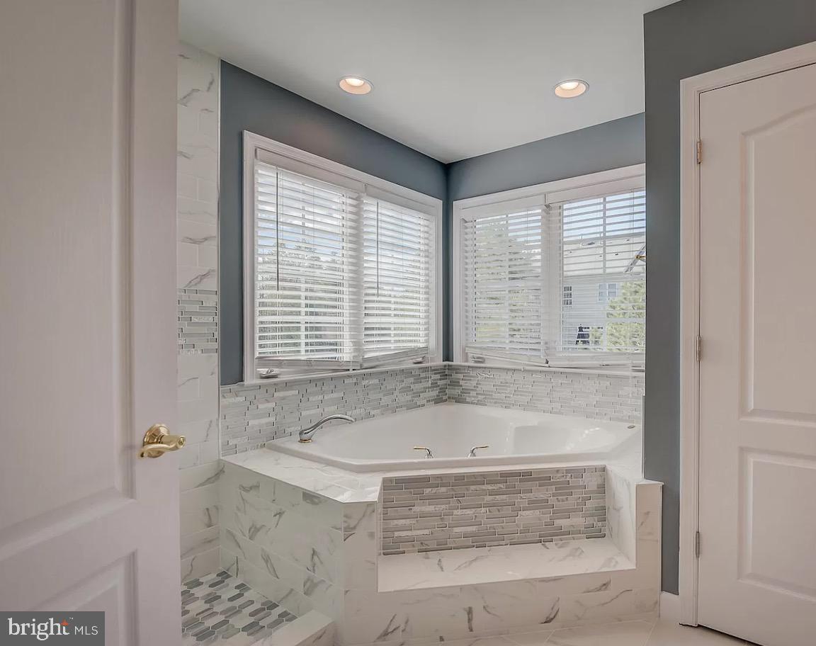 13548 Mist Flower DRIVE