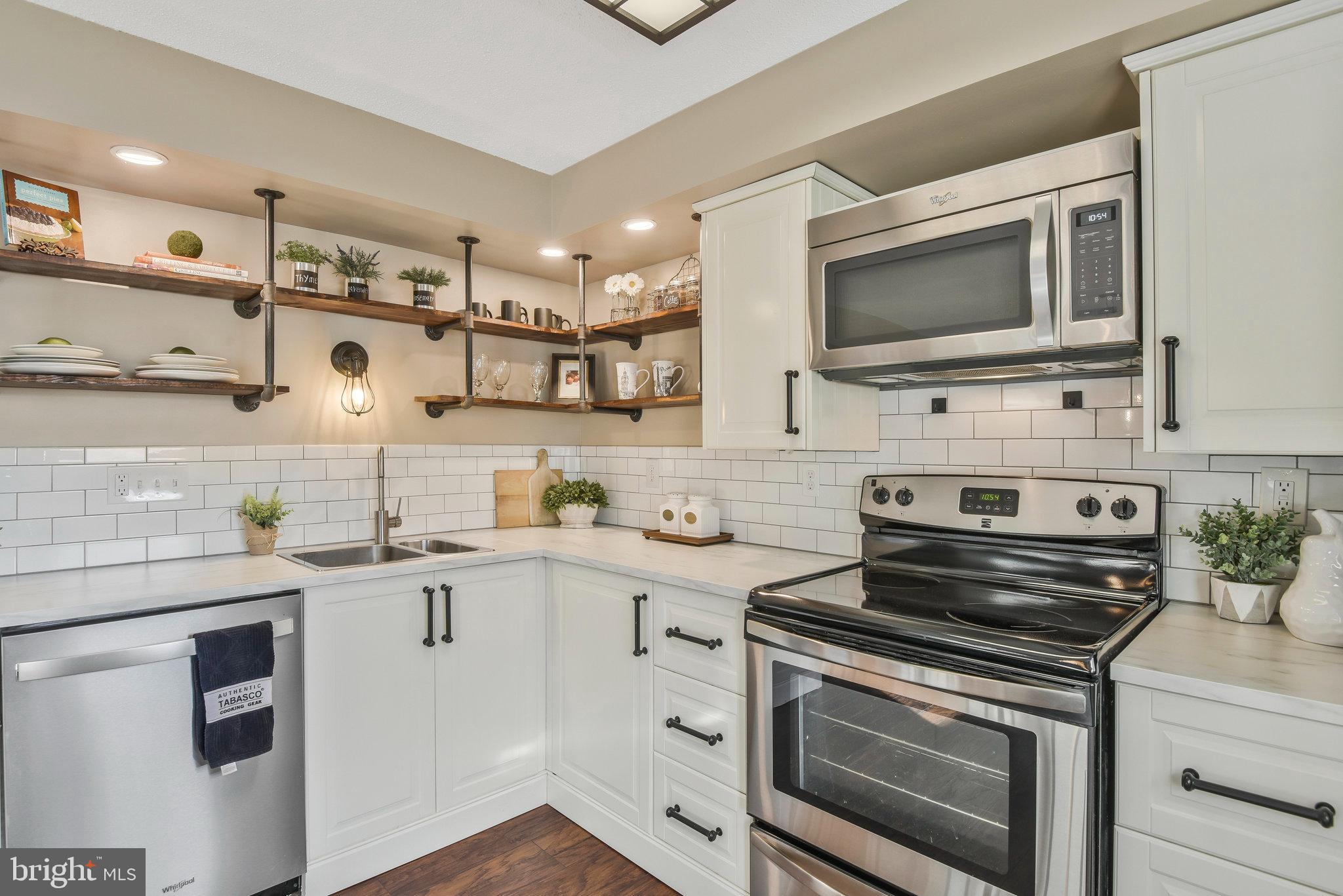 8159 Crystal Creek COURT