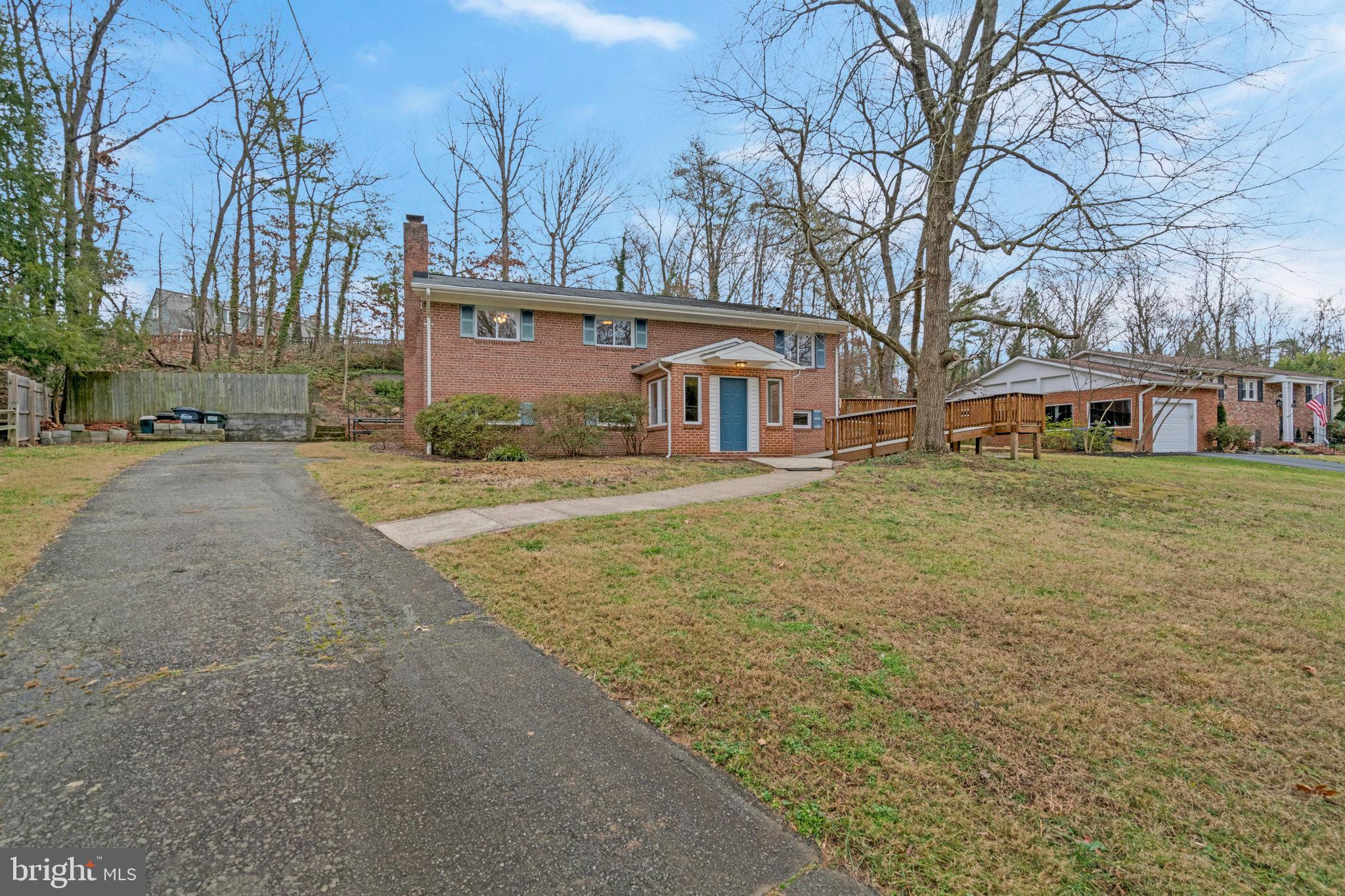 8703 Millbrook Pl