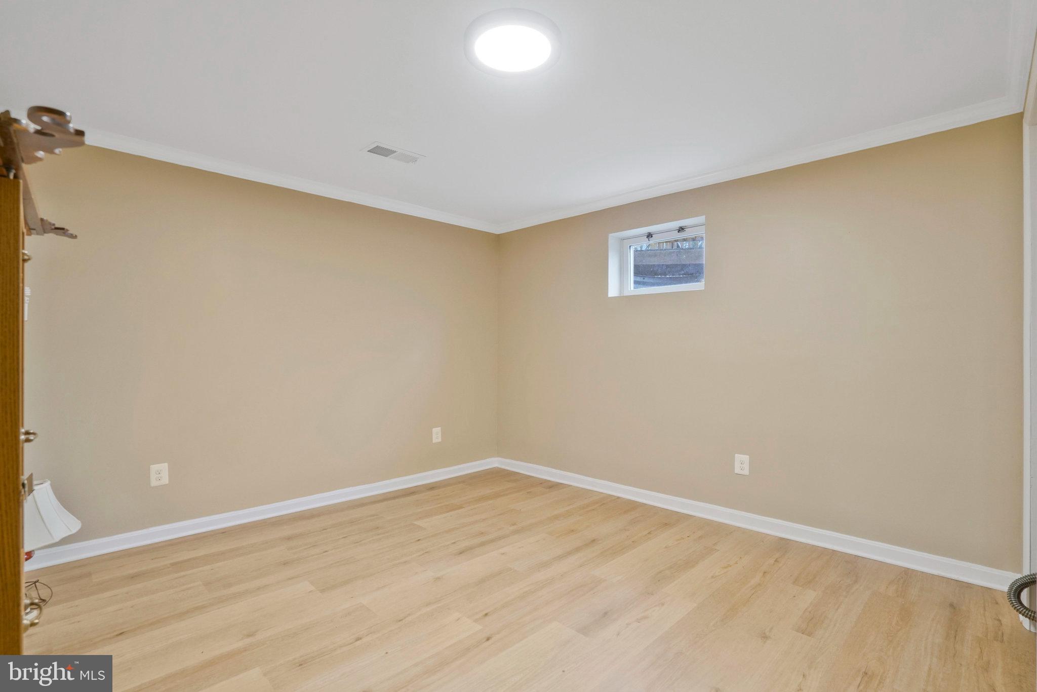 8703 Millbrook Pl