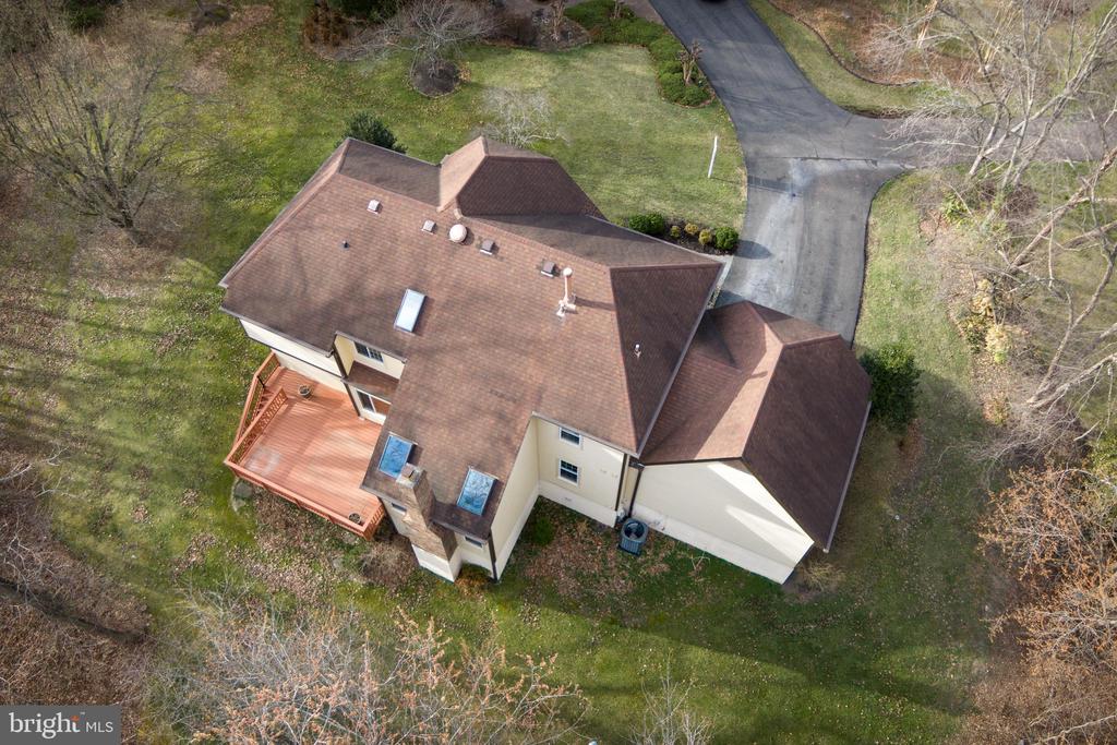 8661 CHASE GLEN CIRCLE