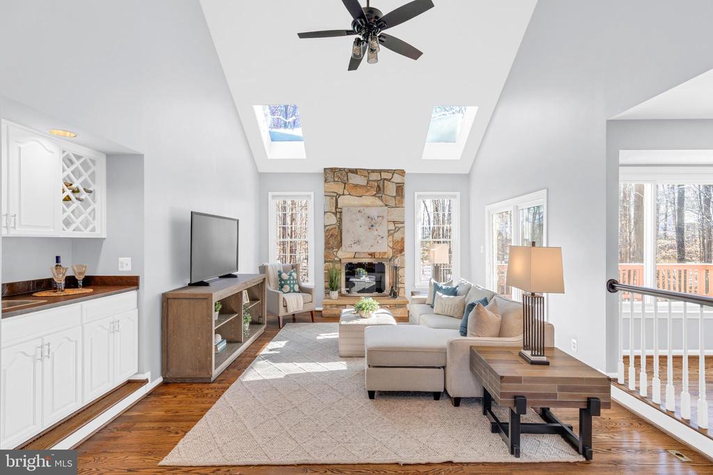 8661 CHASE GLEN CIRCLE