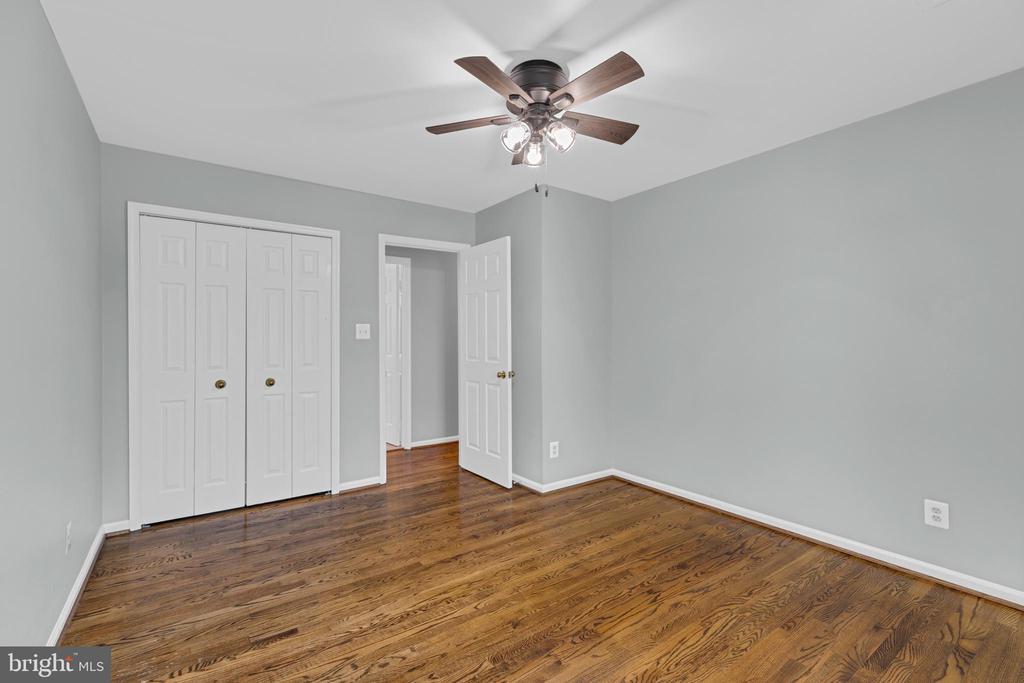 8661 CHASE GLEN CIRCLE
