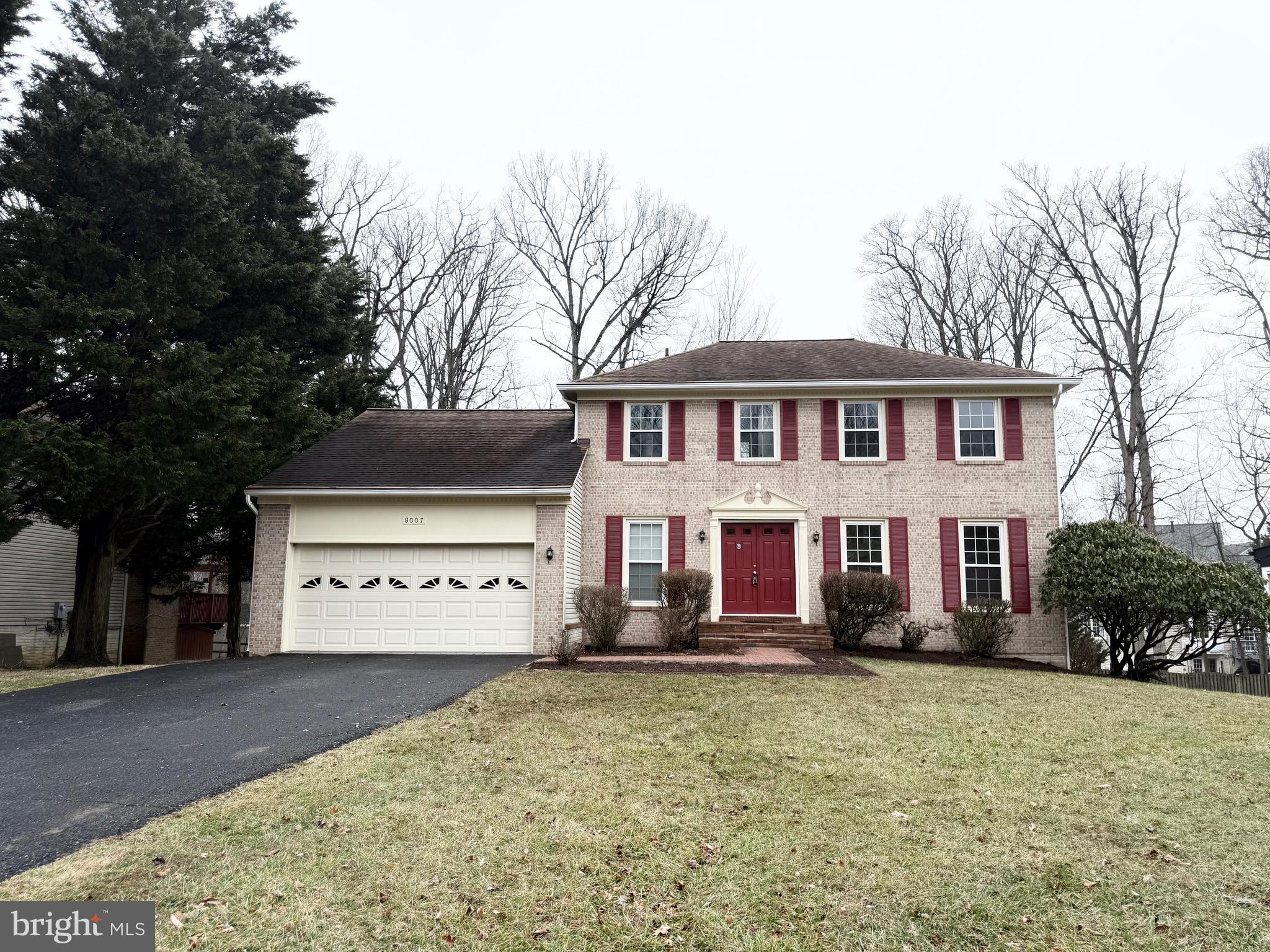 8007 SANDBURG COURT