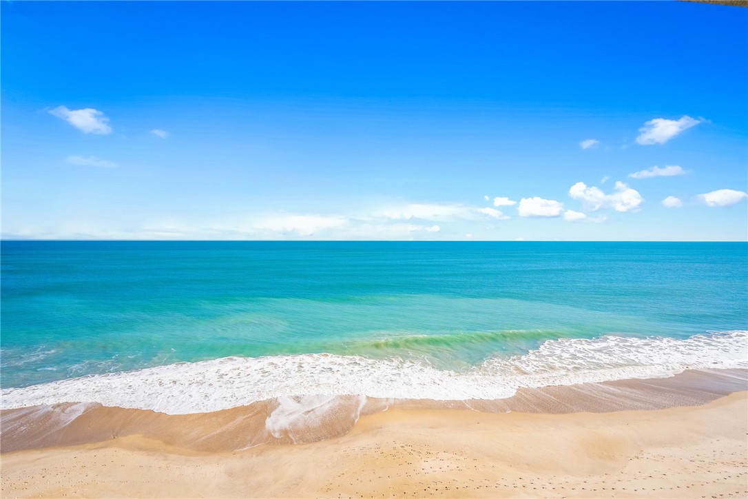 5000 Highway A1a 209