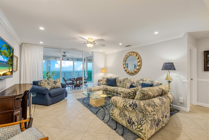 5000 Highway A1a 209