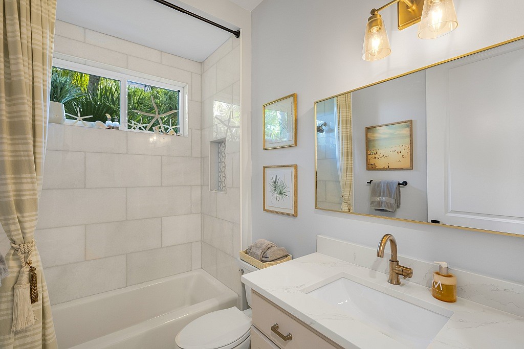 810 Carolina Circle SW