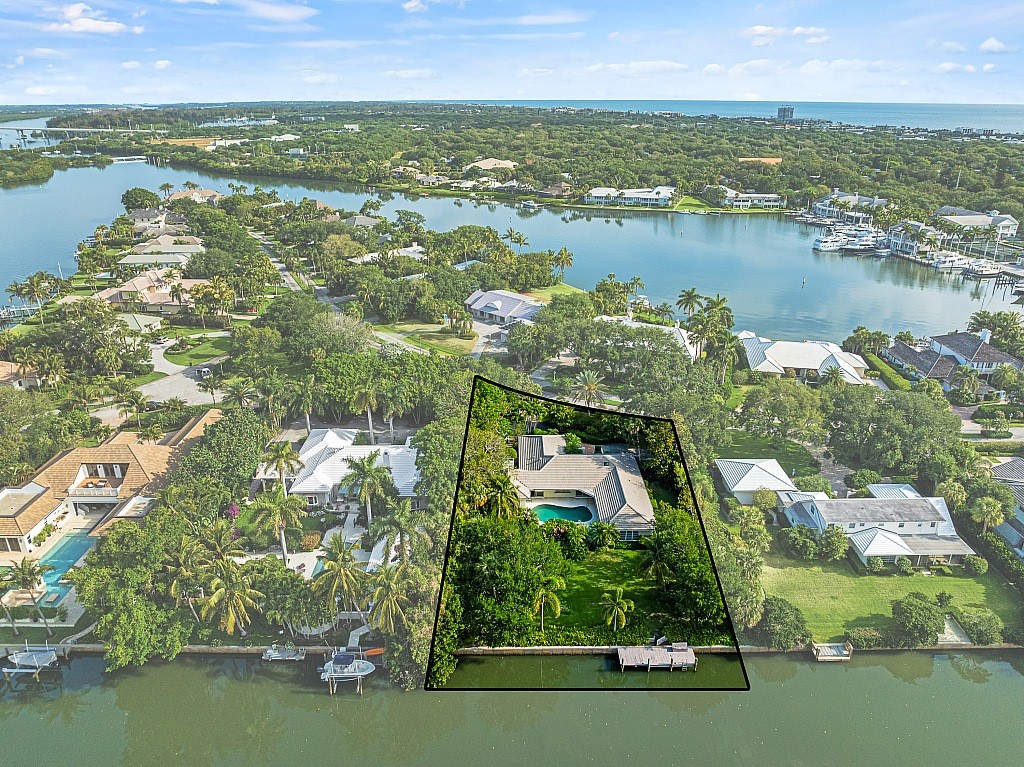 524 Bay Drive