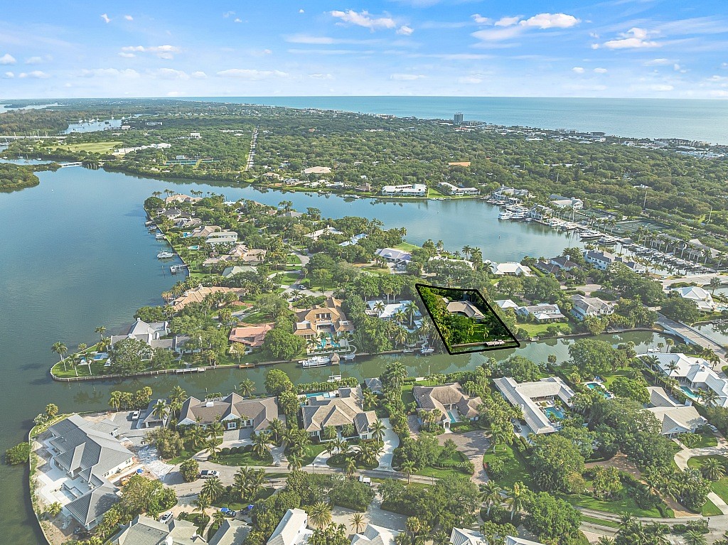524 Bay Drive