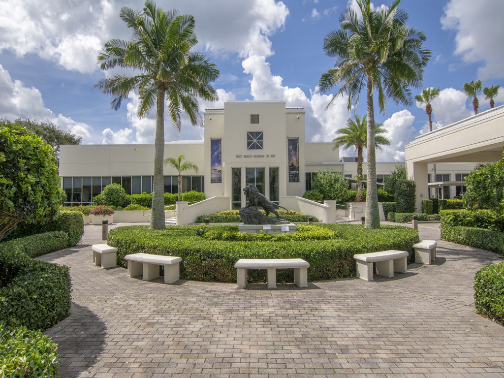 524 Bay Drive