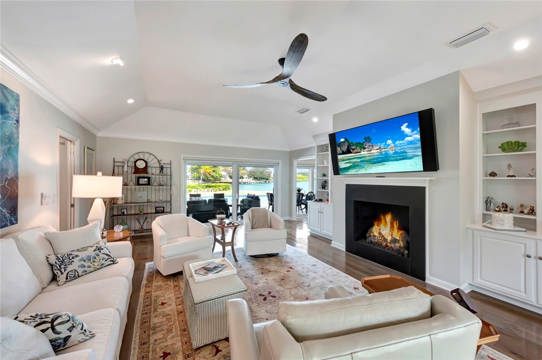 518 River Drive