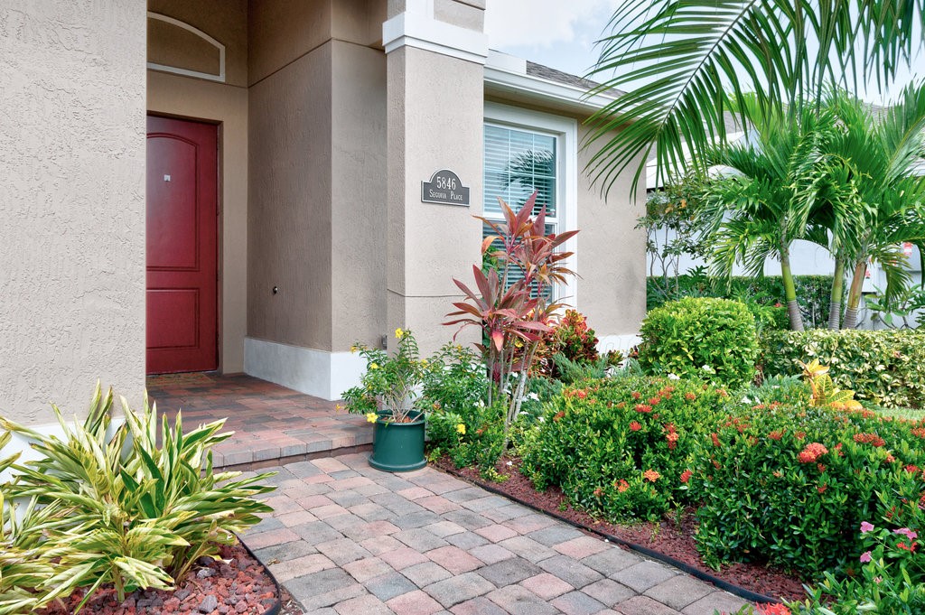 5846 Segovia Place