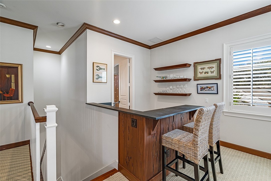 661 N Tomahawk Trail