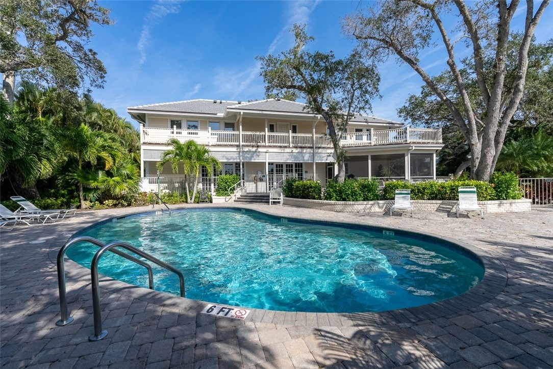 661 N Tomahawk Trail