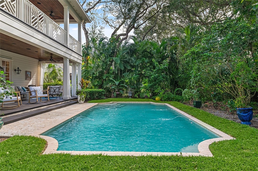 661 N Tomahawk Trail