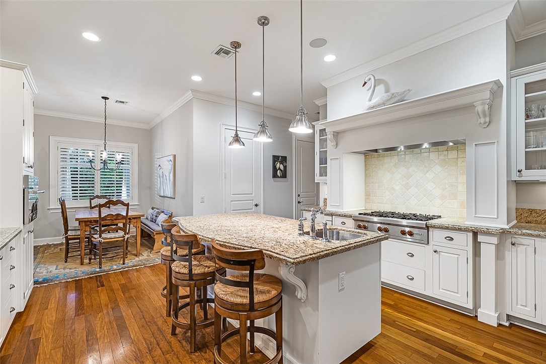 661 N Tomahawk Trail