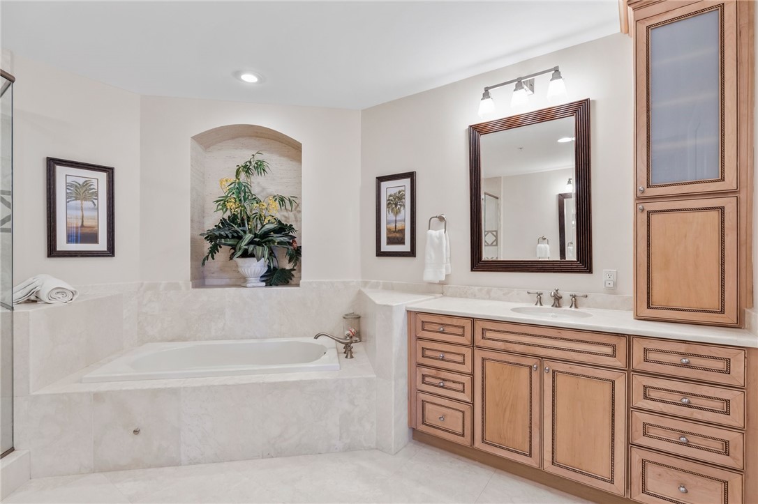 3702 N Highway A1a PH1