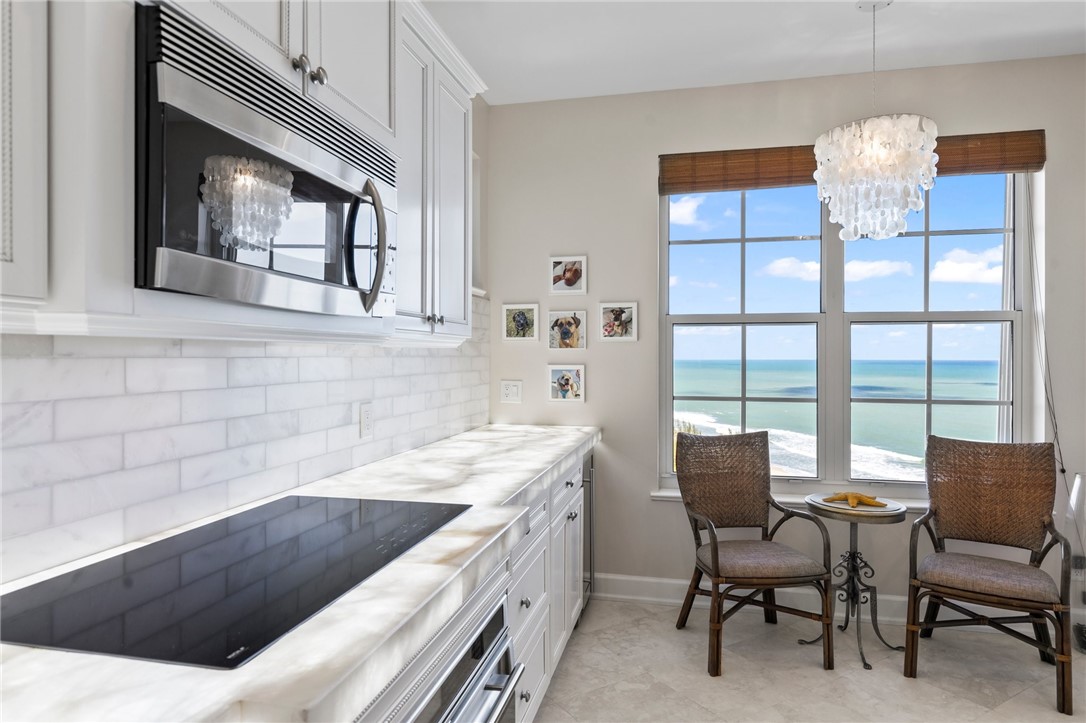 3702 N Highway A1a PH1