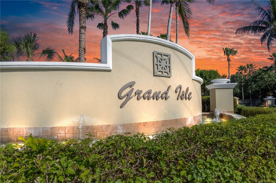 3702 N Highway A1a PH1