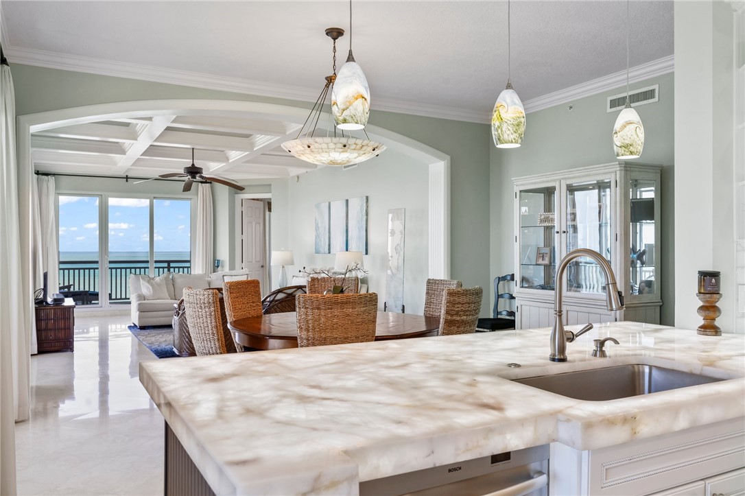 3702 N Highway A1a PH1