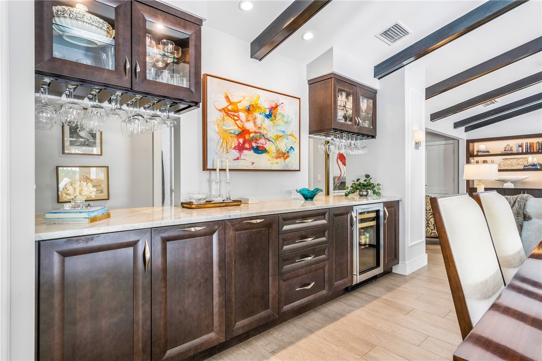 1495 Shorelands Drive E