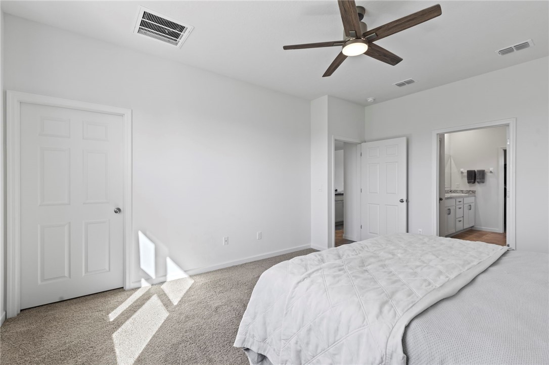 2200 Crowned Eagle Circle SW