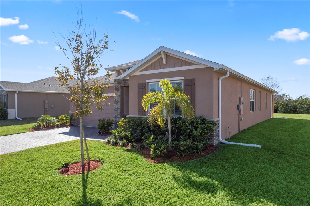 2200 Crowned Eagle Circle SW