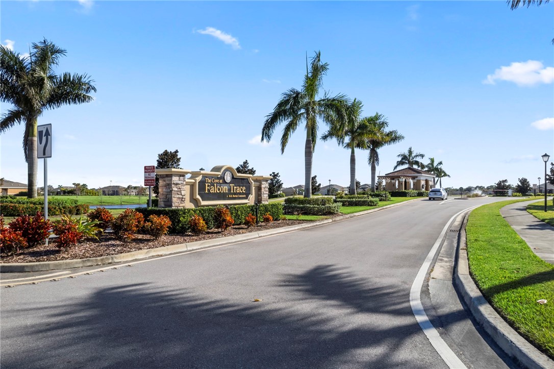 2200 Crowned Eagle Circle SW