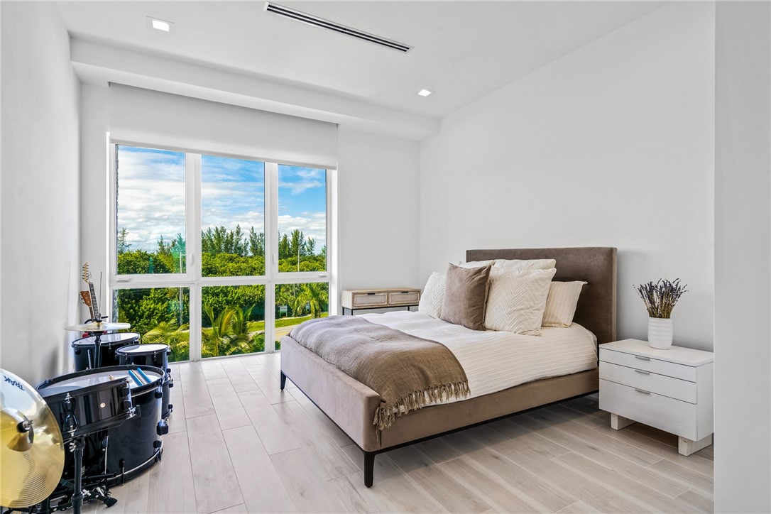 4410 N Highway A1a